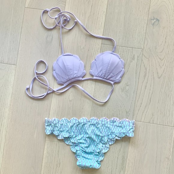 Mermaid Swimsuit | Seashell bikini top (S) & Scalloped bottoms (M) - Picture 1 of 9